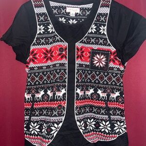 Koi Christmas Scrub Top size: Large